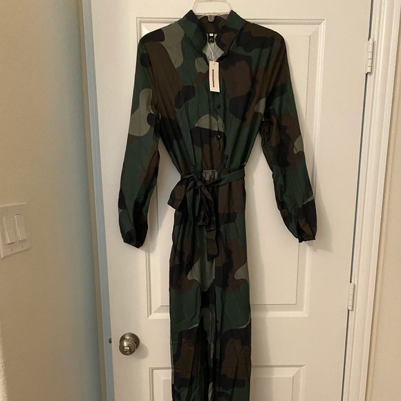 Camouflage print one piece jumpsuit - Picture 1 of 2